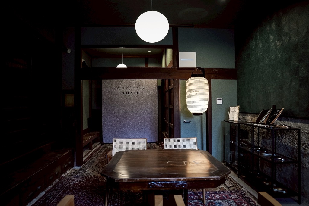FOURSIDEラウンジ｜和モダン｜京都