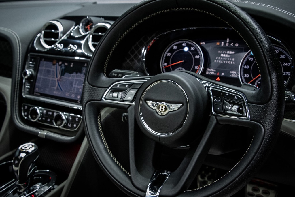 ベントレー｜ベンテイガ｜板金塗装｜京都