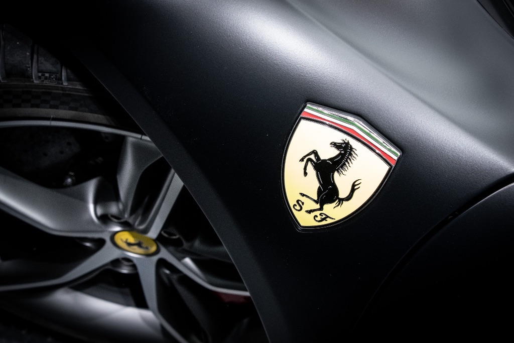 フェラーリ｜296GTB｜板金塗装｜京都