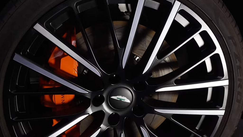 アストンマーチン｜DBX｜手洗い洗車｜京都