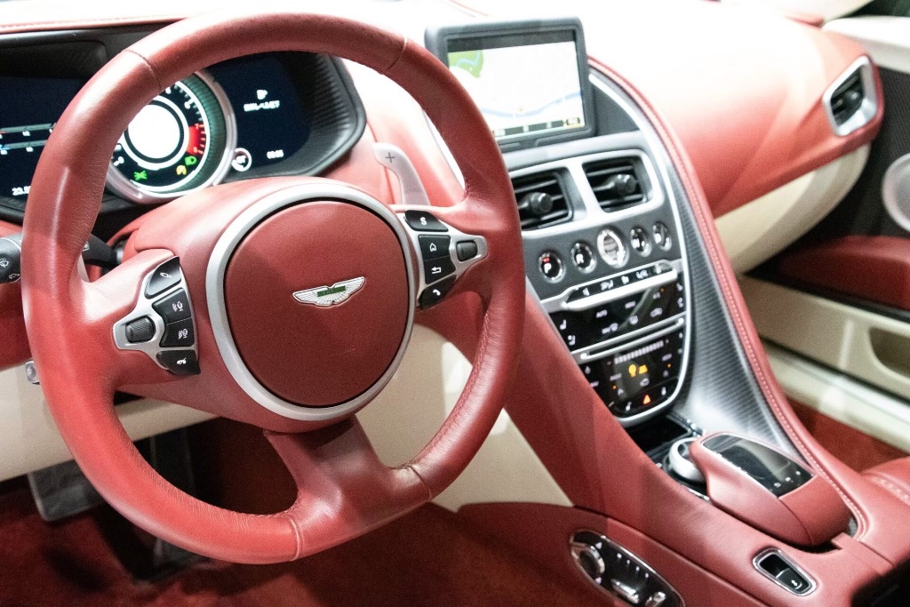 アストンマーティン｜DB12｜インフォテインメント｜カスタム｜京都