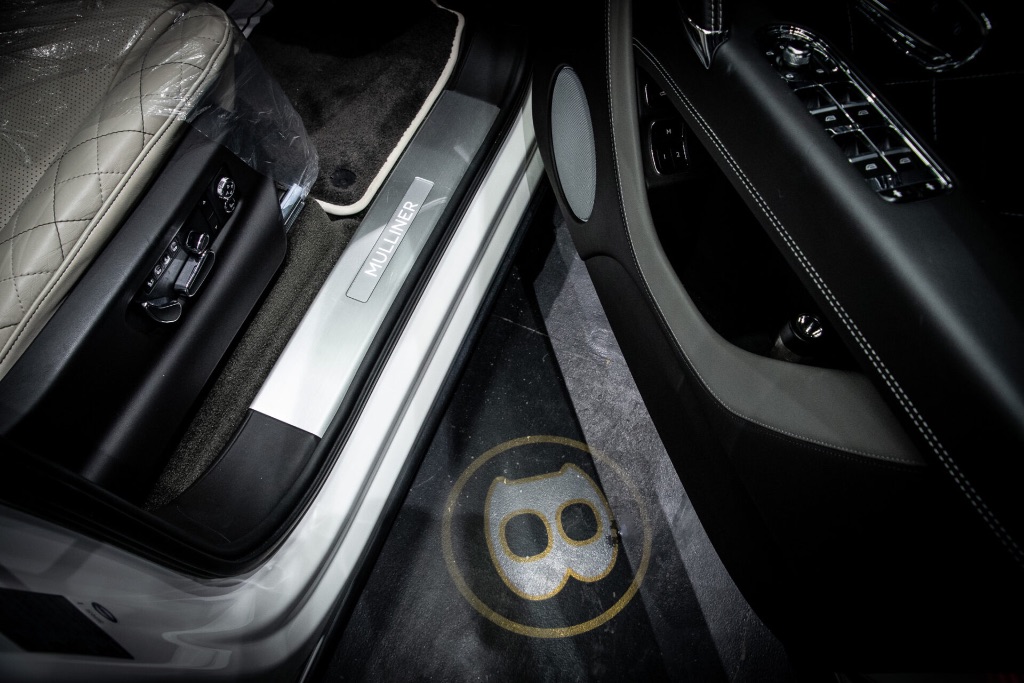 ベントレー｜ベンテイガ｜パネル｜カスタム｜京都