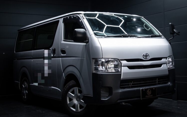 板金塗装［TOYOTA｜HIACE］