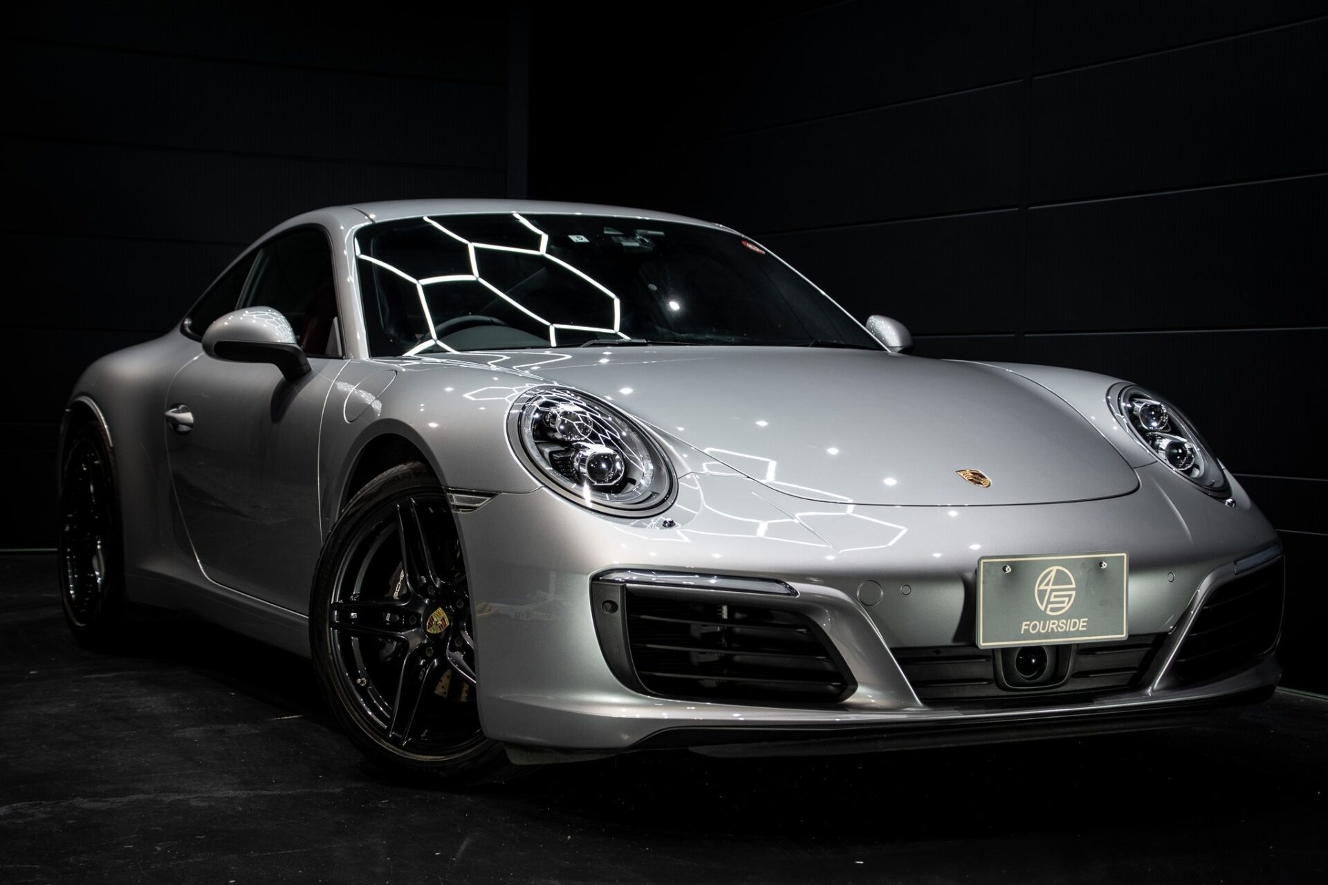 ポルシェ 911(991型)|GTシルバー|FOURSIDE京都