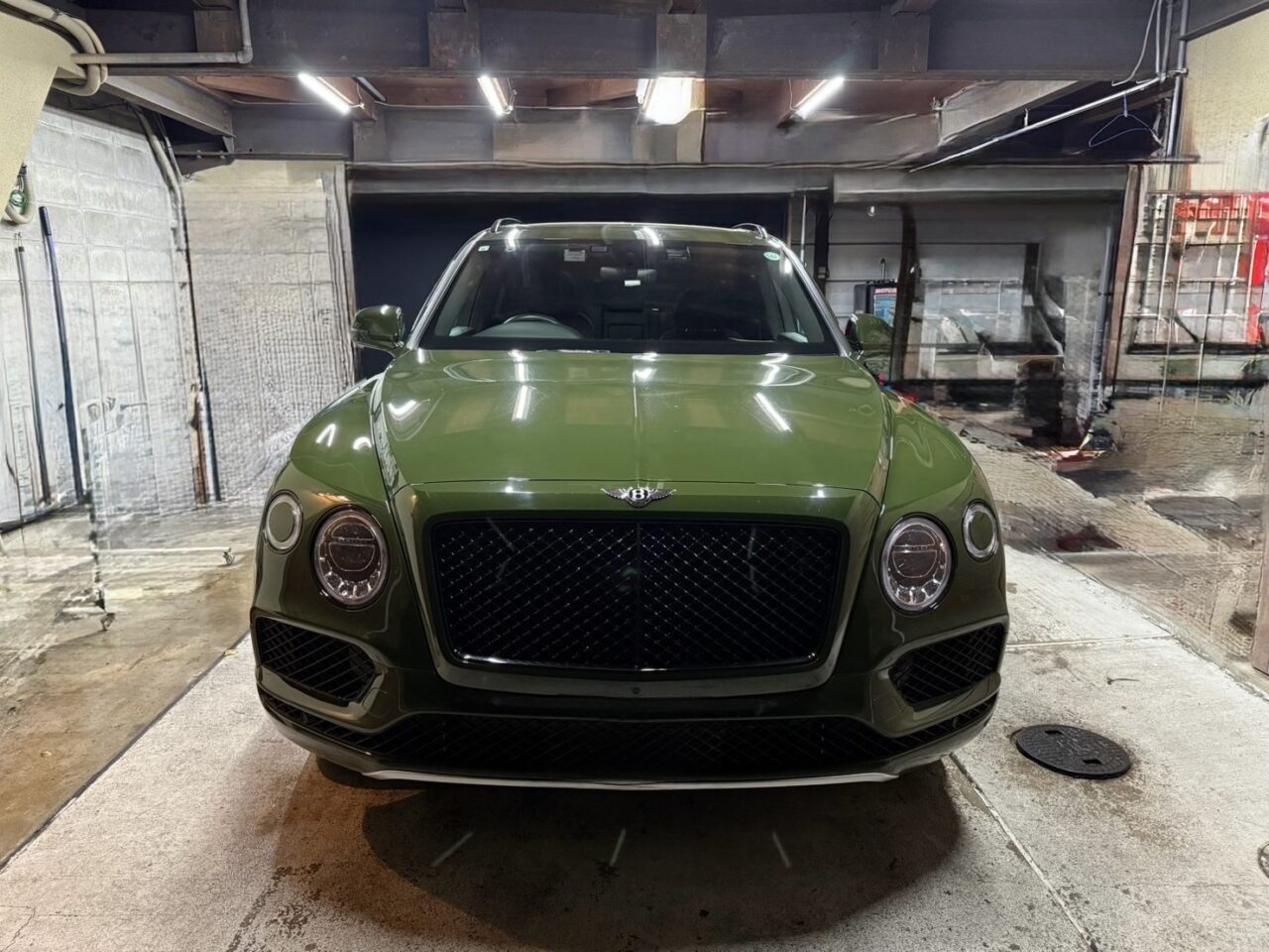 E48351BB-1EC9-4C33-A671-E0A0A025AA4E-1