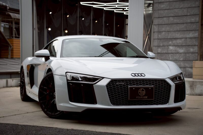 AUDI ｜ R8