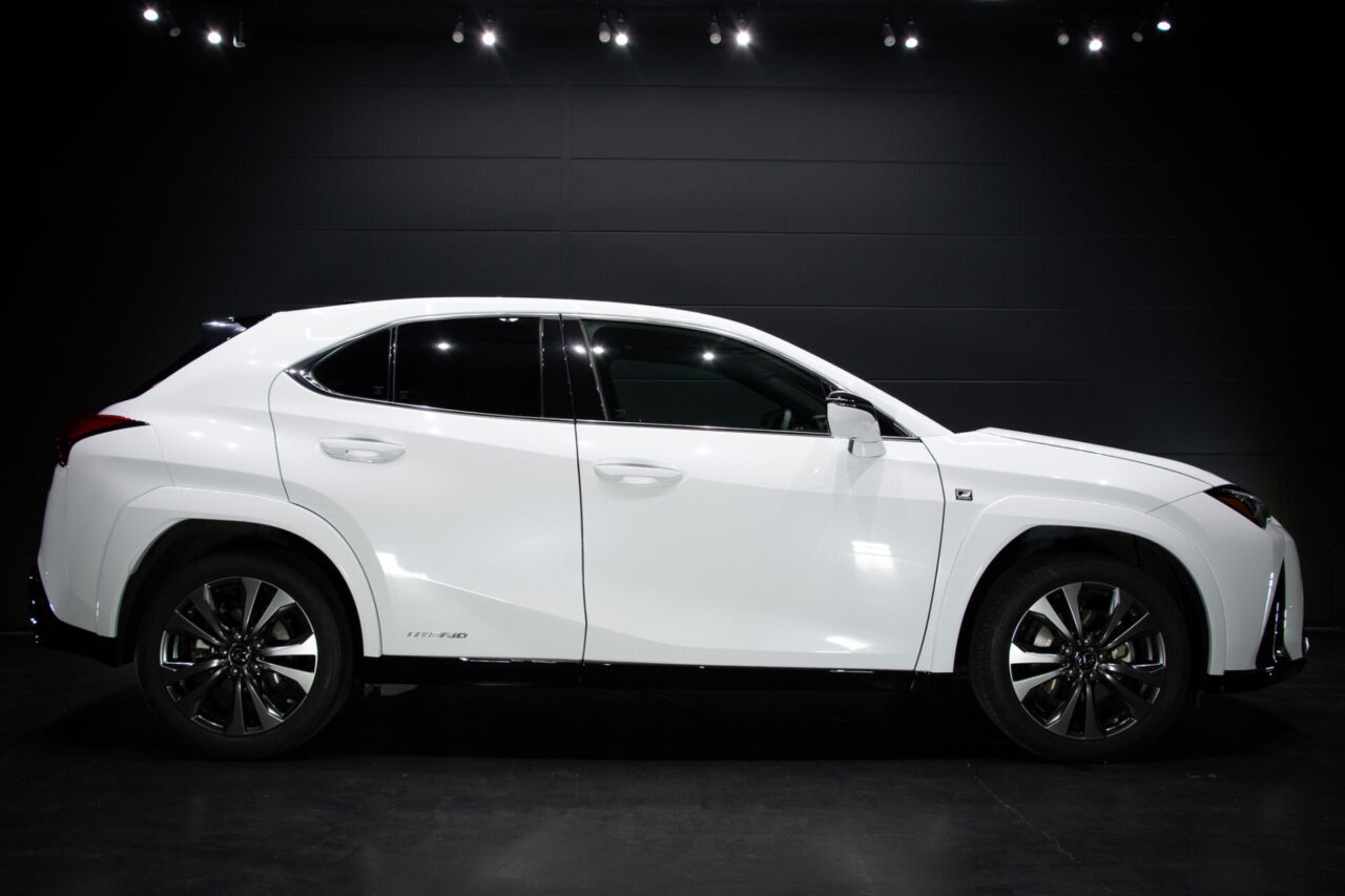 LEXUS UX F SPORT 250h