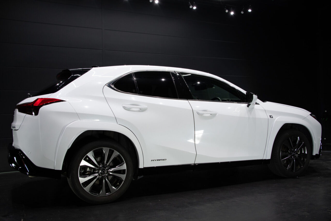 LEXUS UX F SPORT 250h