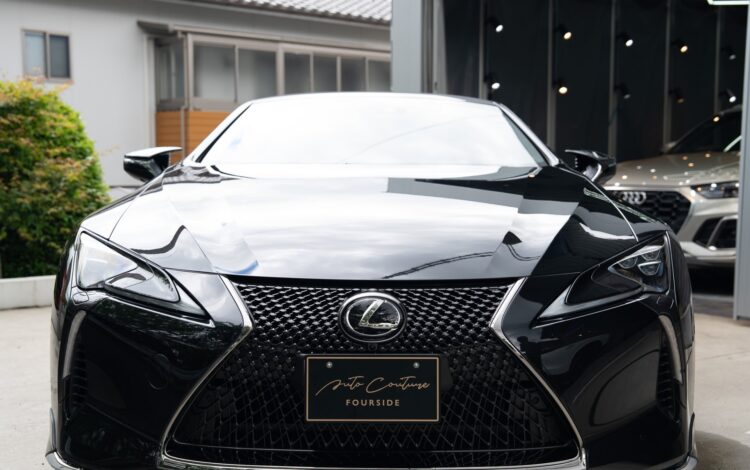 LEXUS LC500 リヤフェンダー修理 匠の調色技術で純正感を再現