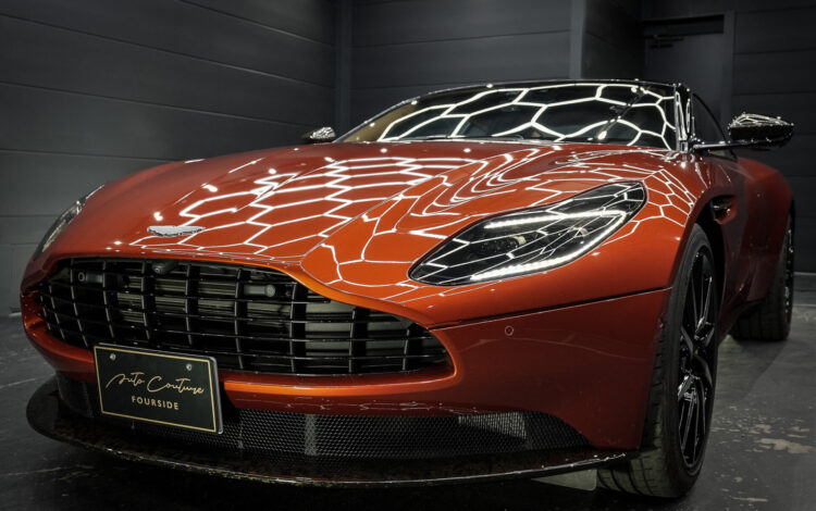 職人の技が息づく、アストンマーティン DB11の洗練されたカスタム【FOURSIDE STAFF EDITION #1】