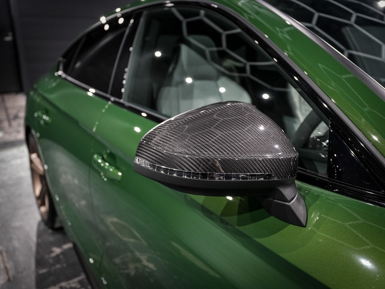 アウディ RS5スポーツバック 2.9クワトロ コラム FOURSIDE京都 52