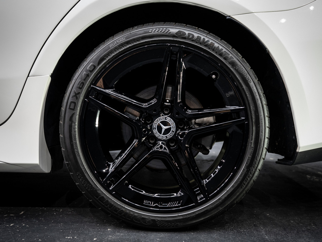 メルセデス・ベンツ CLS220dスポーツエクスクルーシブパッケージ コラム FOURSIDE京都 13
