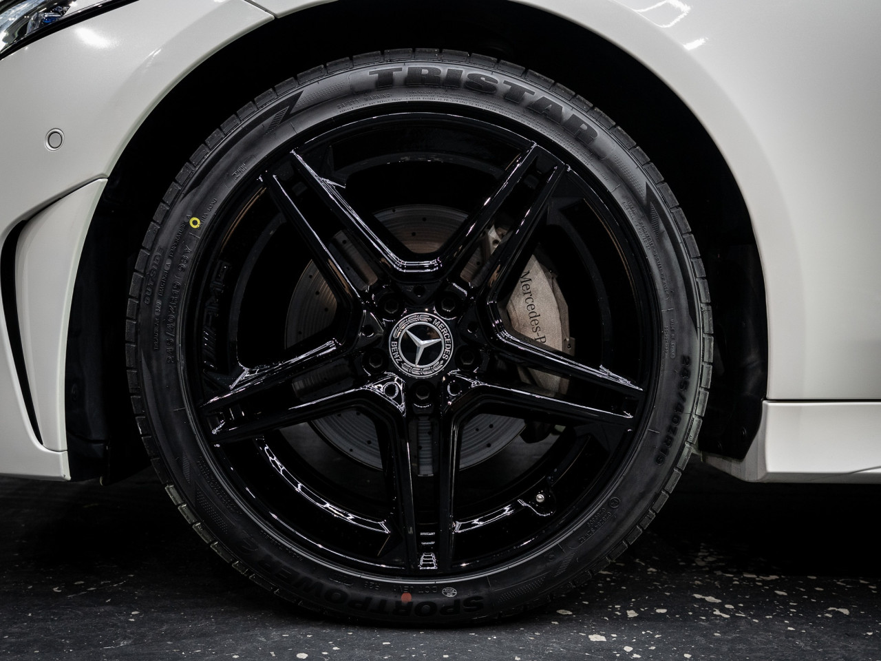 メルセデス・ベンツ CLS220dスポーツエクスクルーシブパッケージ コラム FOURSIDE京都 15