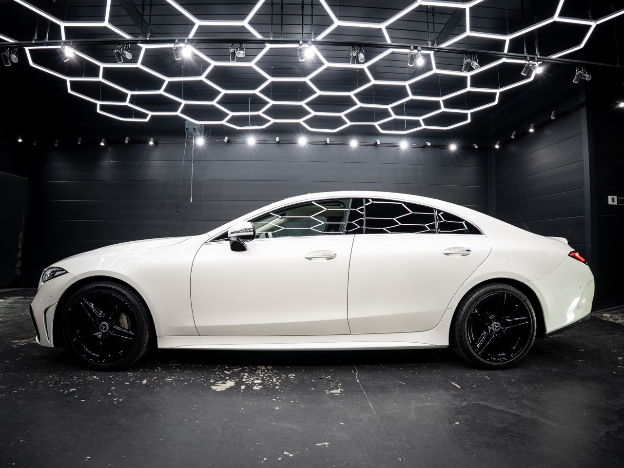 メルセデス・ベンツ CLS220dスポーツエクスクルーシブパッケージ コラム FOURSIDE京都 19