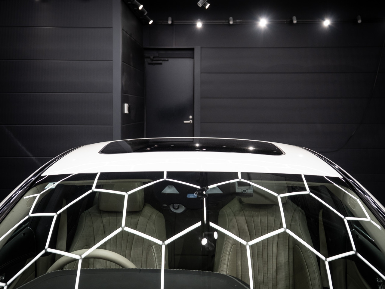 メルセデス・ベンツ CLS220dスポーツエクスクルーシブパッケージ コラム FOURSIDE京都 28