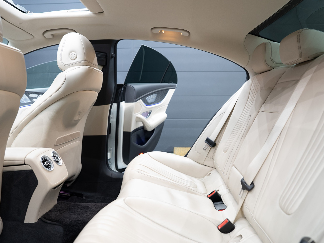 メルセデス・ベンツ CLS220dスポーツエクスクルーシブパッケージ コラム FOURSIDE京都 39