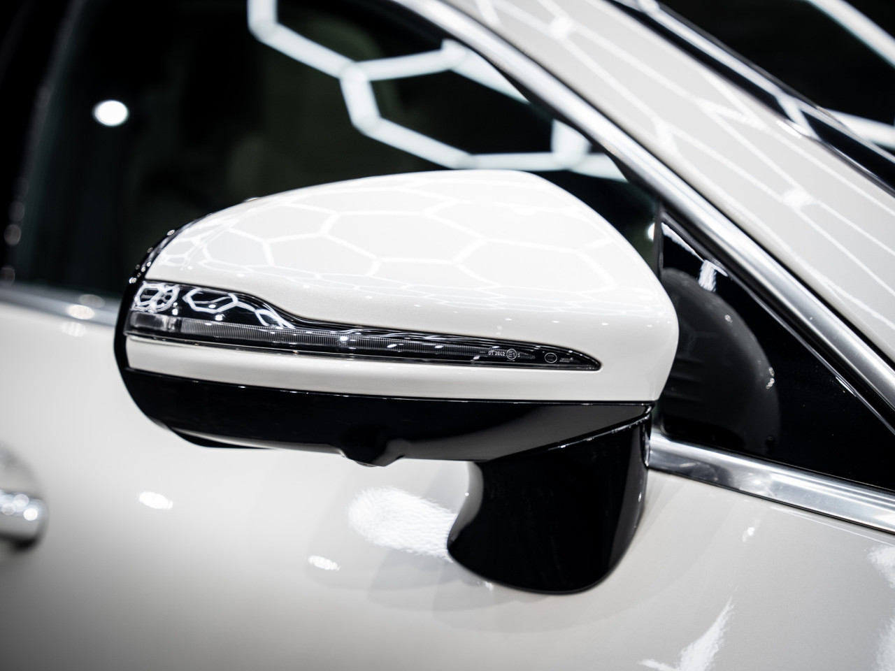 メルセデス・ベンツ CLS220dスポーツエクスクルーシブパッケージ コラム FOURSIDE京都 52