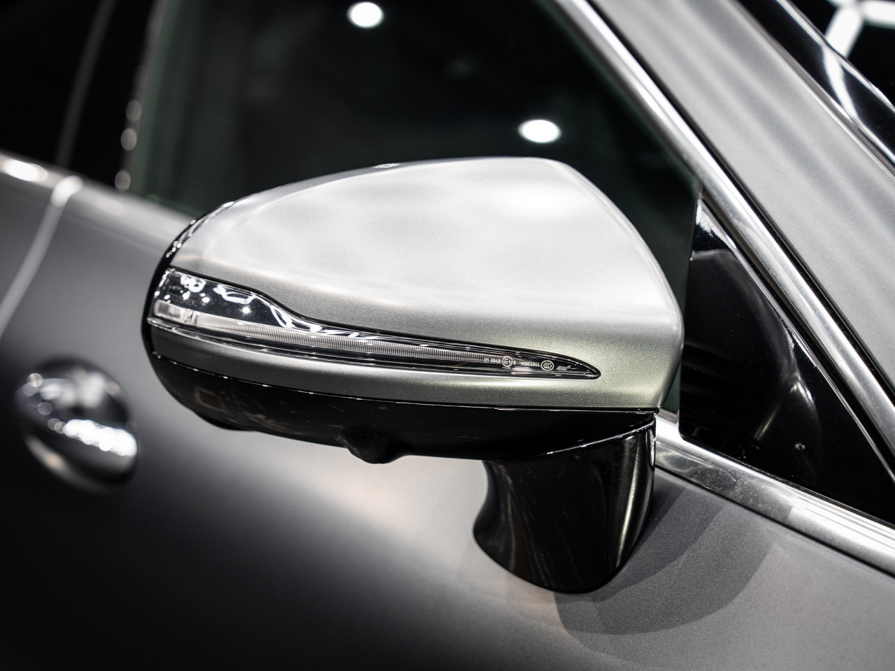 メルセデス・ベンツ CLS220dスポーツエクスクルーシブパッケージ コラム FOURSIDE京都 52