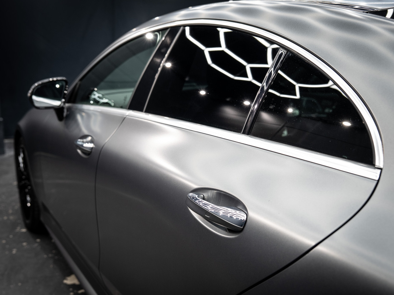 メルセデス・ベンツ CLS220dスポーツエクスクルーシブパッケージ コラム FOURSIDE京都 53