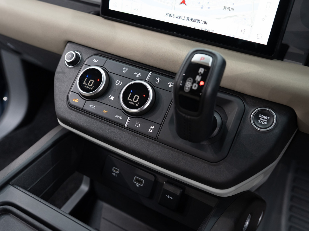 ランドローバー ランドローバーディフェンダー3D 90HSE コラム FOURSIDE京都 31