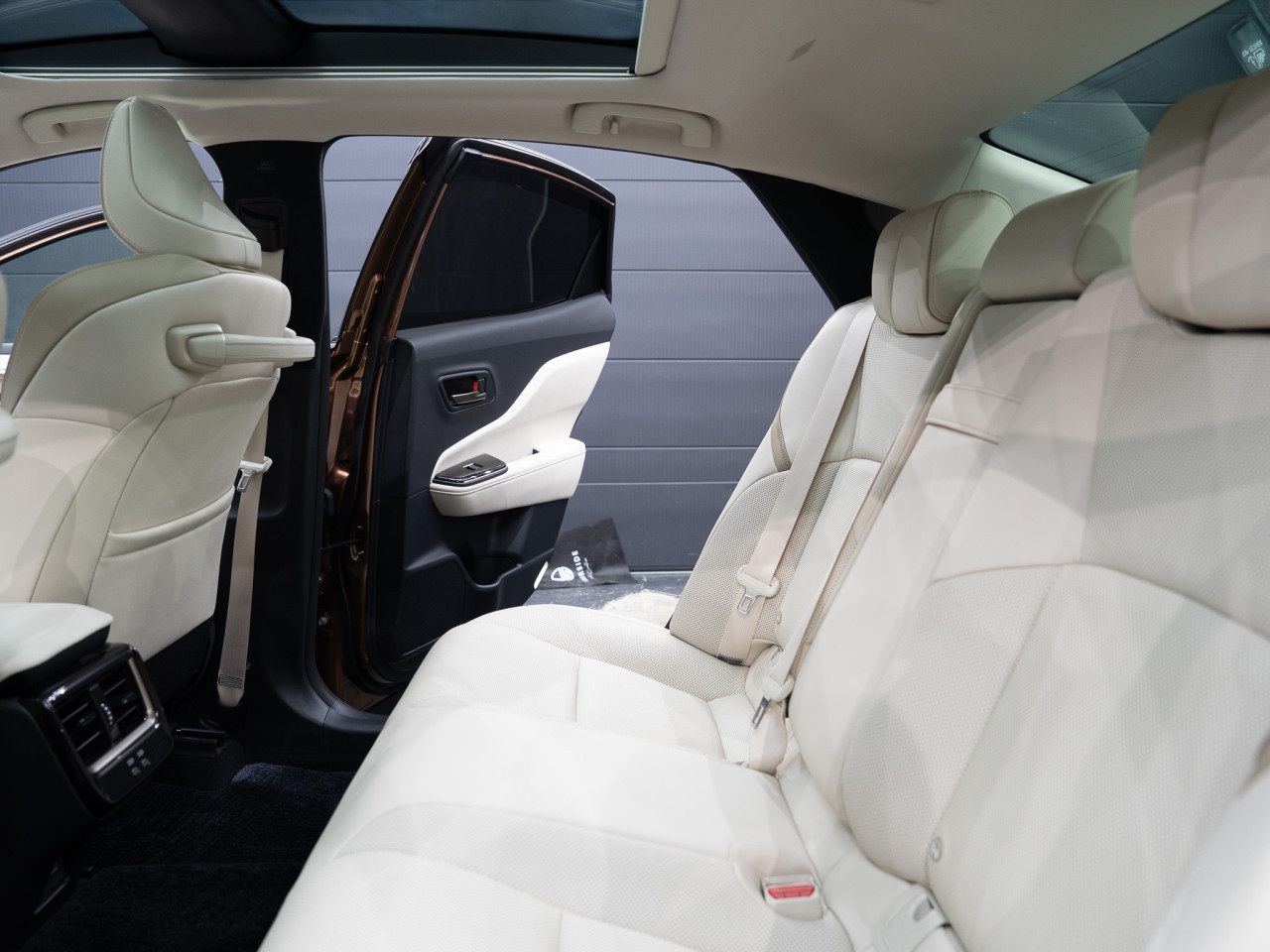 トヨタ クラウンクロスオーバー RS コラム FOURSIDE京都 39