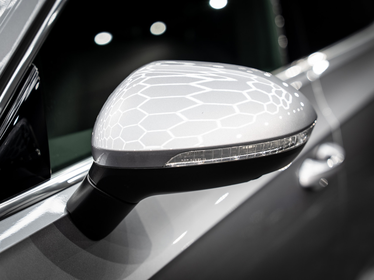フォルクスワーゲン アルテオン TSI_4モーションRラインアドバンス コラム FOURSIDE京都 51
