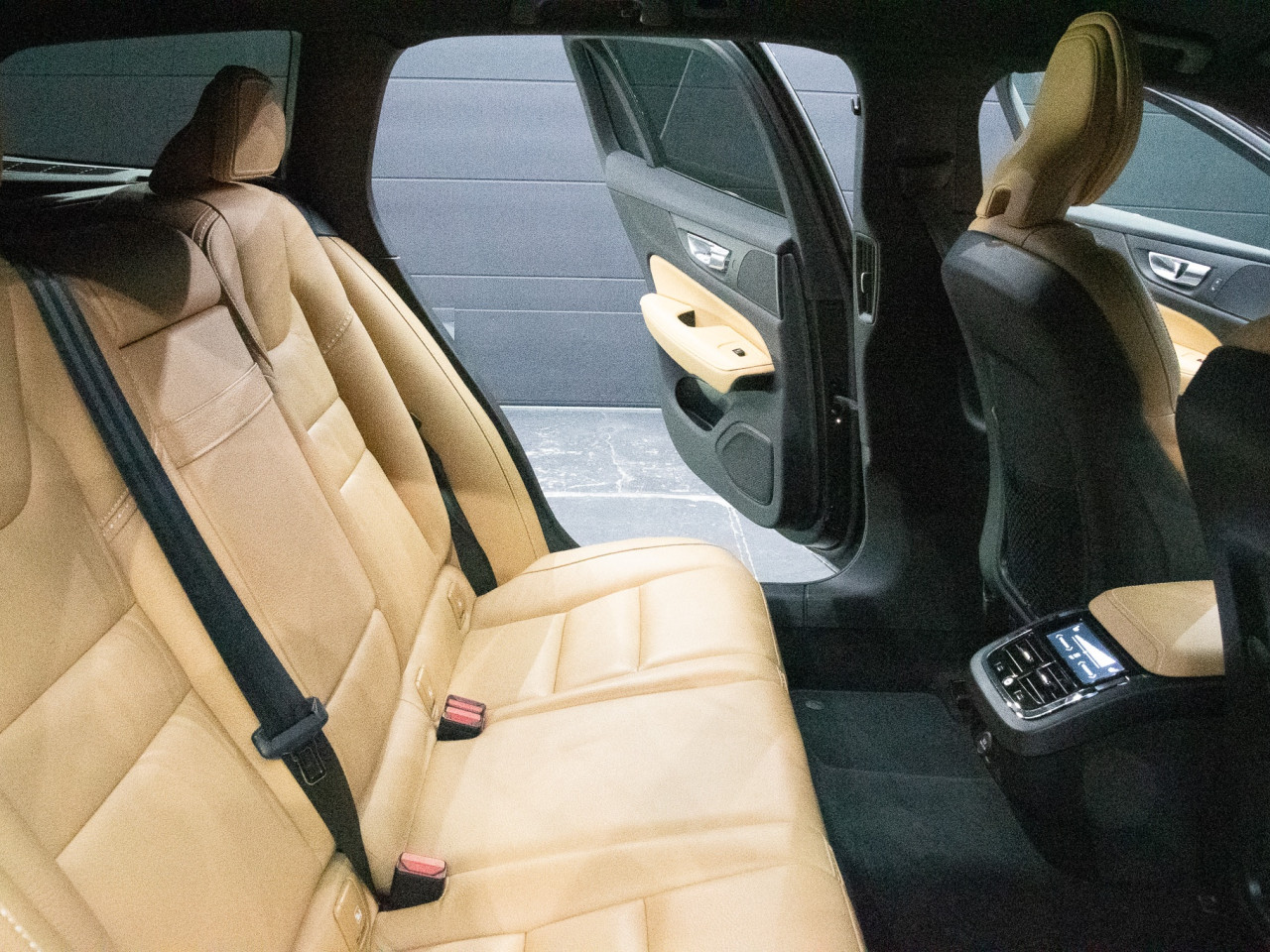 ボルボ V60クロスカントリー T5_AWD コラム FOURSIDE京都 37