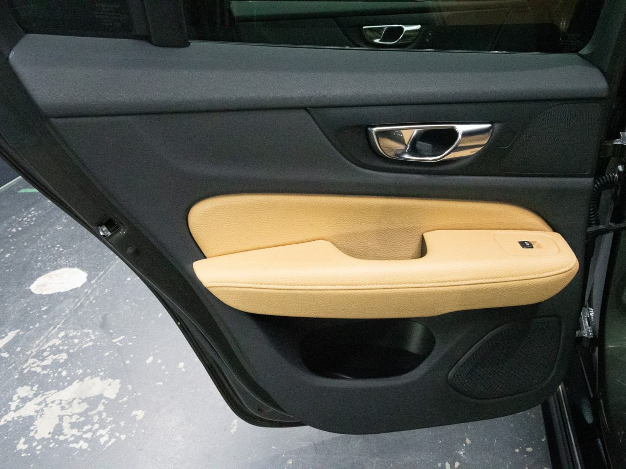 ボルボ V60クロスカントリー T5_AWD コラム FOURSIDE京都 40