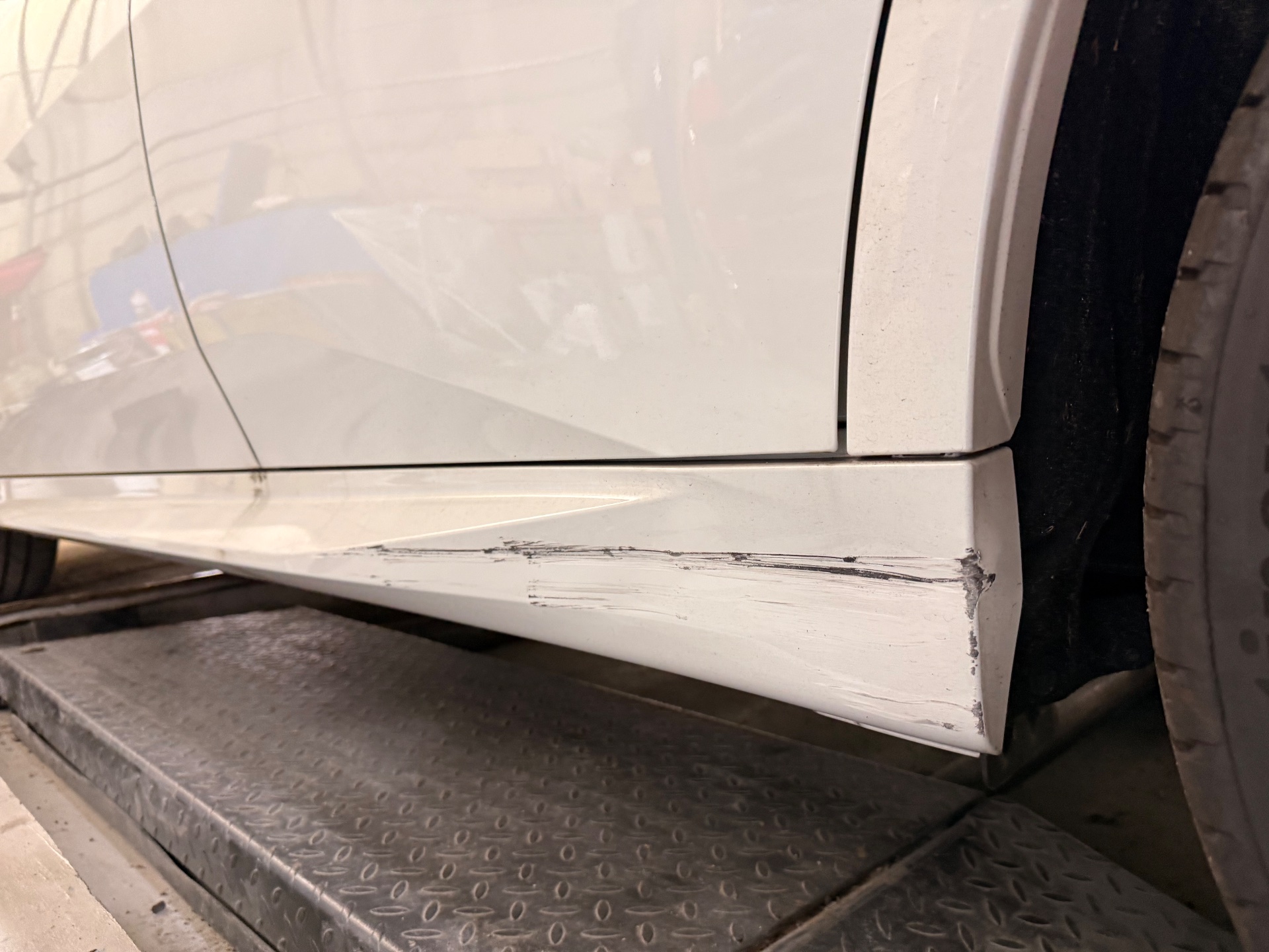 BMW X2｜板金塗装｜京都