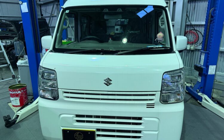 ワイパーが拭う静けさ、上賀茂の車検整備