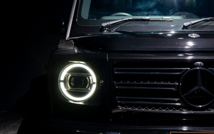 Mercedes-Benz G350d ブラックアウトカスタム ― 黒に、もう一段深い黒を重ねるということ