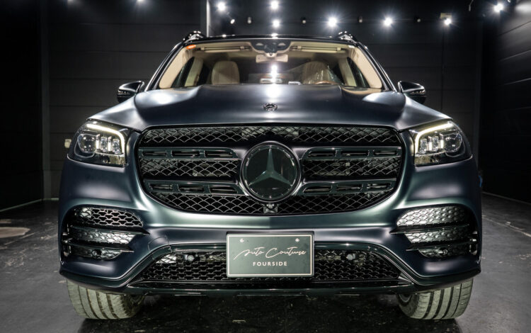 Mercedes-Benz GLS 580 4MATIC Sports カスタム ― メッキを脱ぎ、すべてが翠玉へと還っていく