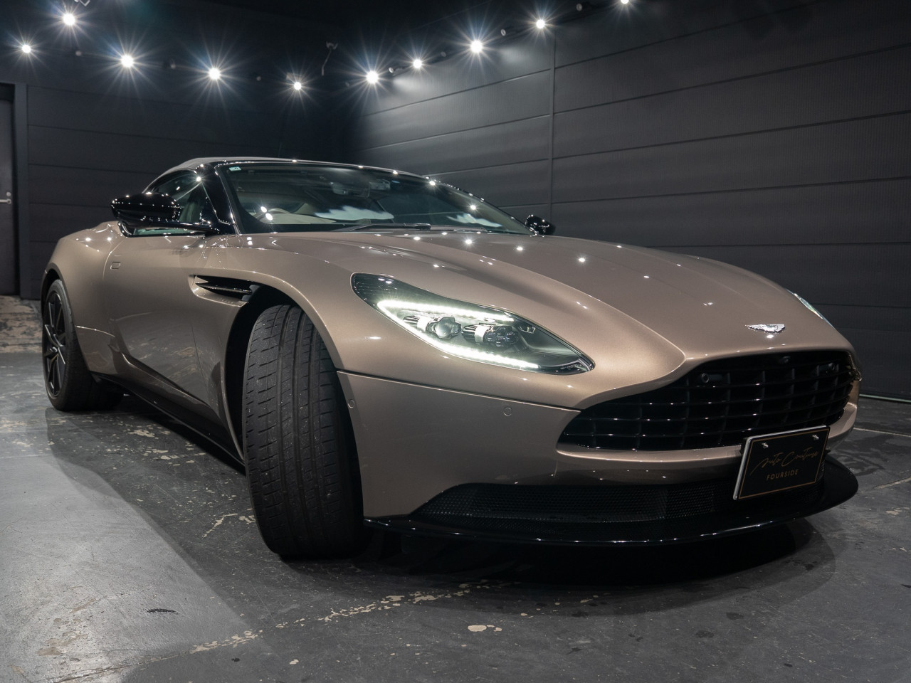 アストンマーティン DB11 ヴォランテV8 コラム FOURSIDE京都 05