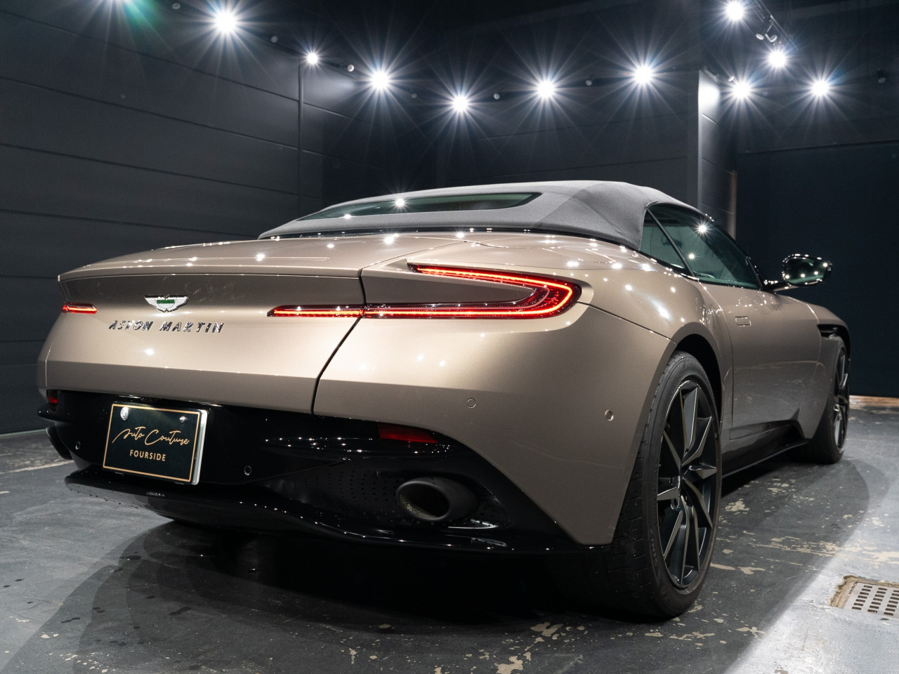アストンマーティン DB11 ヴォランテV8 コラム FOURSIDE京都 06