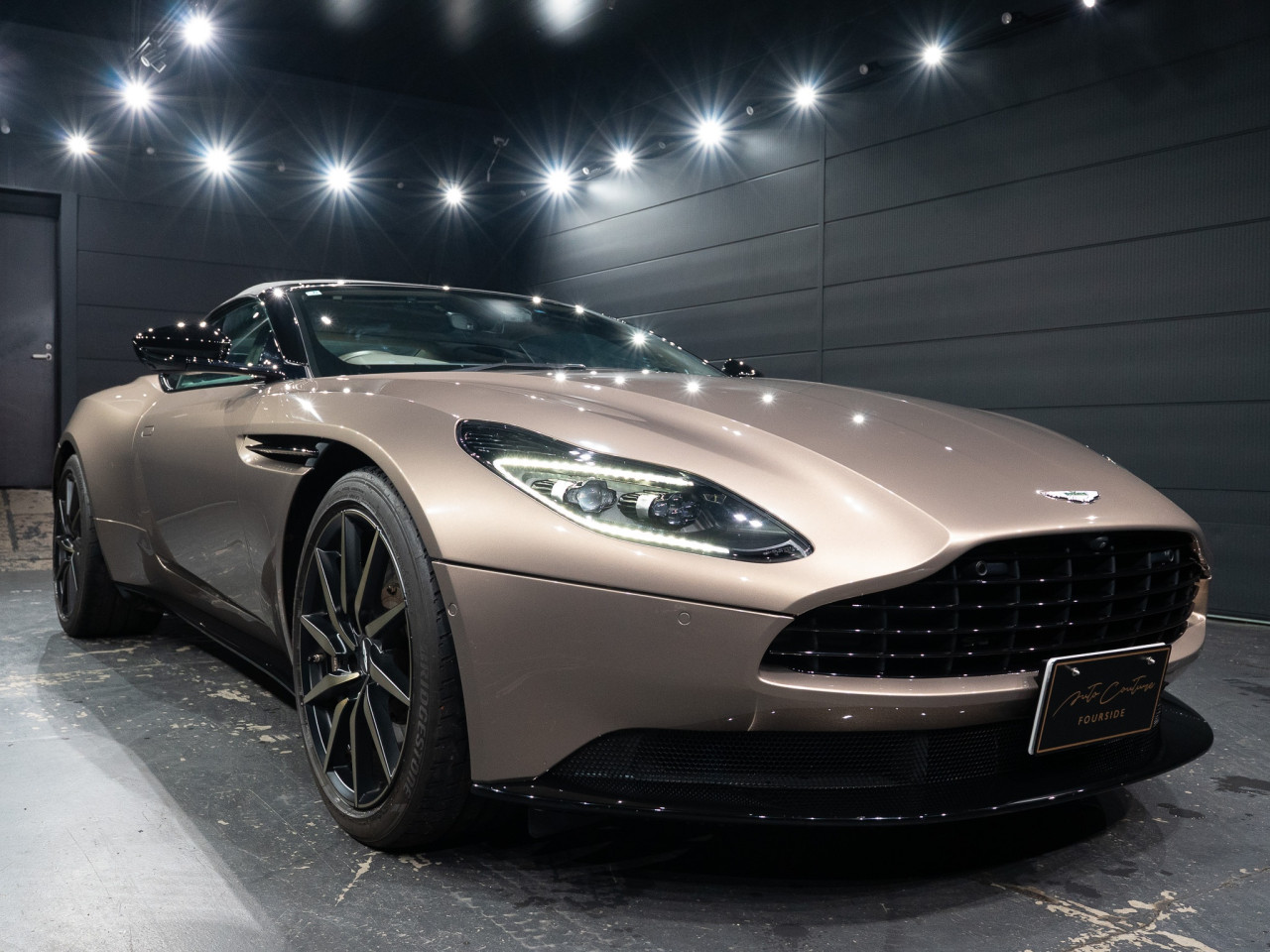 アストンマーティン DB11 ヴォランテV8 コラム FOURSIDE京都 27