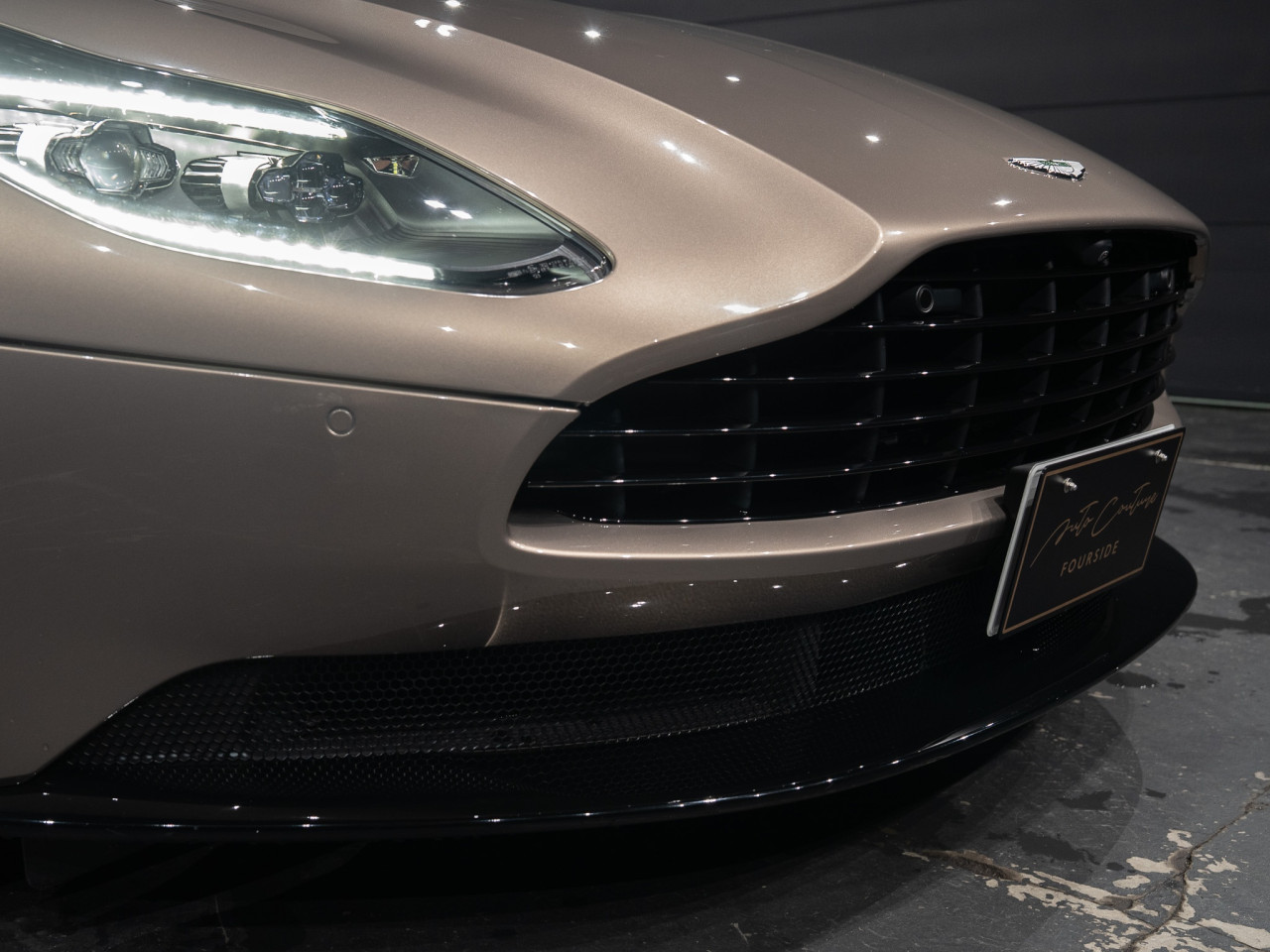 アストンマーティン DB11 ヴォランテV8 コラム FOURSIDE京都 49