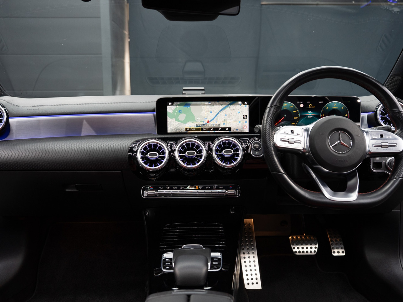 メルセデス・ベンツ CLA200dシューティングブレークAMGライン コラム FOURSIDE京都 02