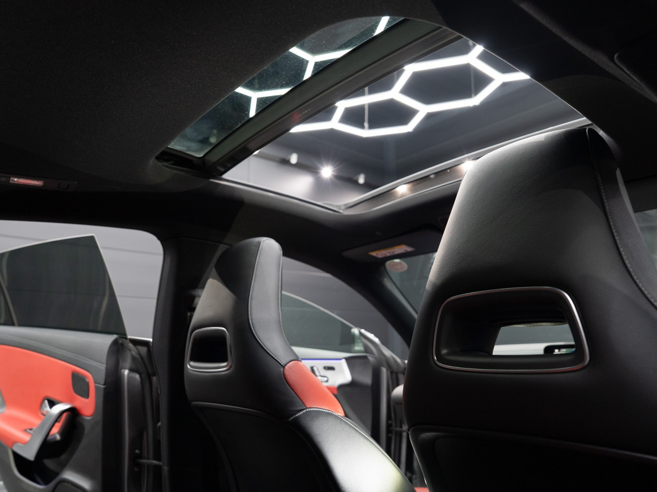 メルセデス・ベンツ CLA200dシューティングブレークAMGライン コラム FOURSIDE京都 07