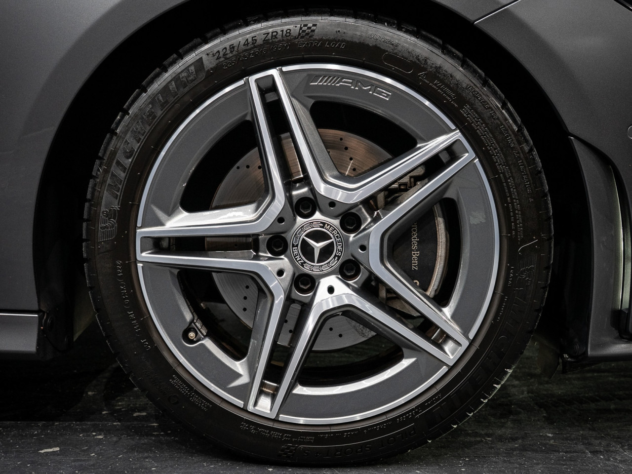 メルセデス・ベンツ CLA200dシューティングブレークAMGライン コラム FOURSIDE京都 14