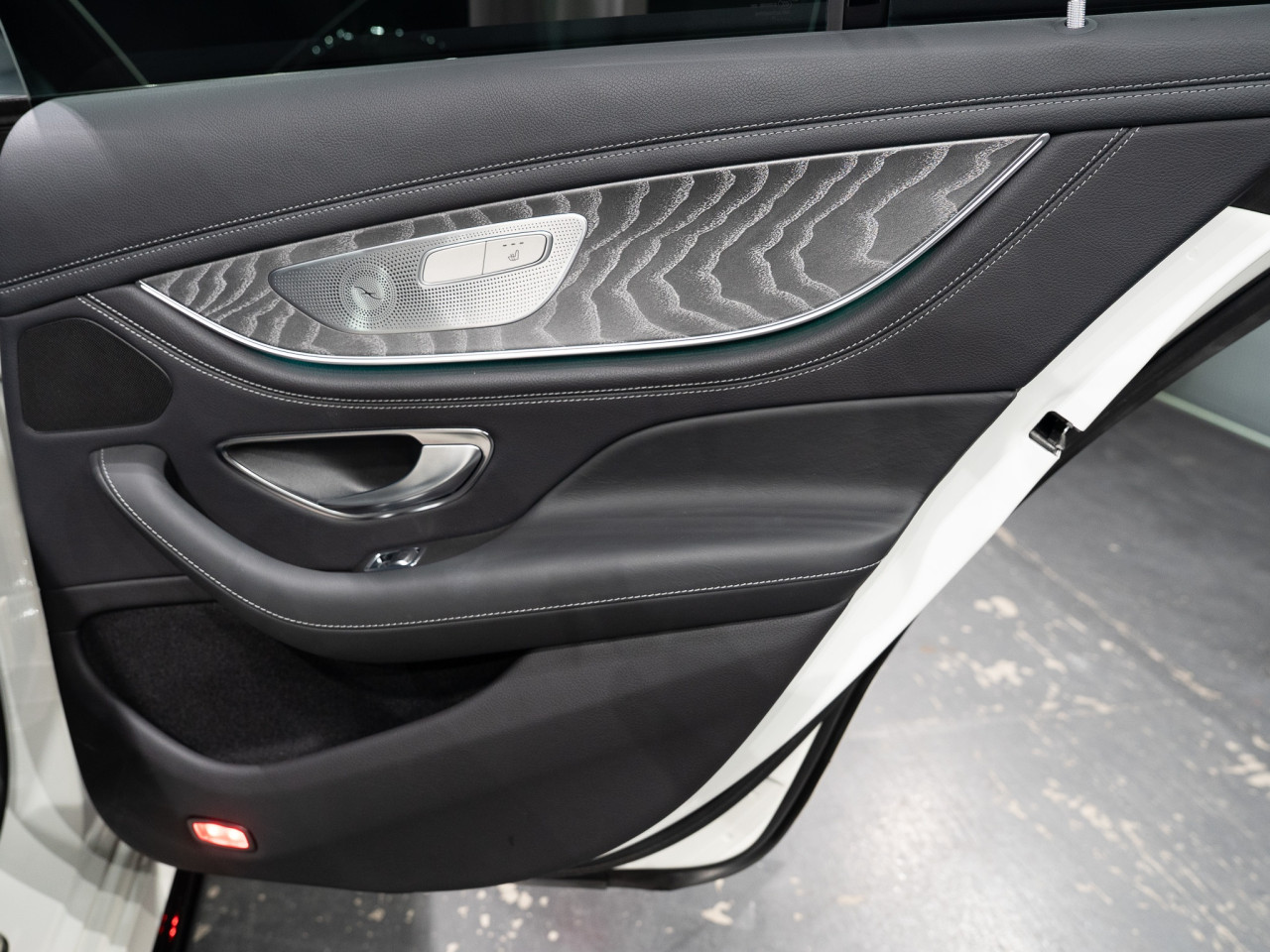 メルセデス・ベンツ CLS450_4マチックスポーツエクスクルーシブP コラム FOURSIDE京都 38