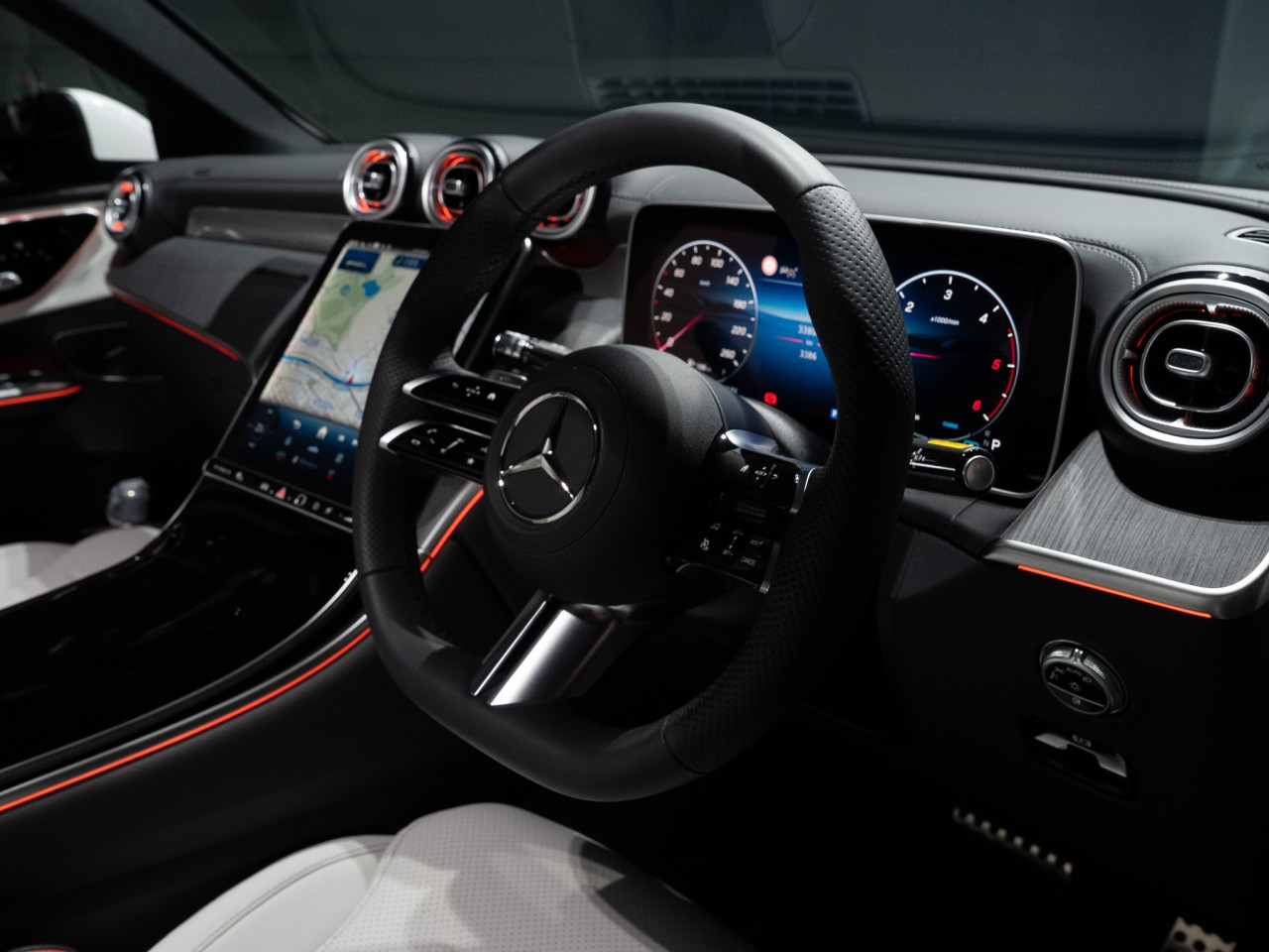 メルセデス・ベンツ GLC220d_4マチッククーペAMGラインパッケ コラム FOURSIDE京都 07