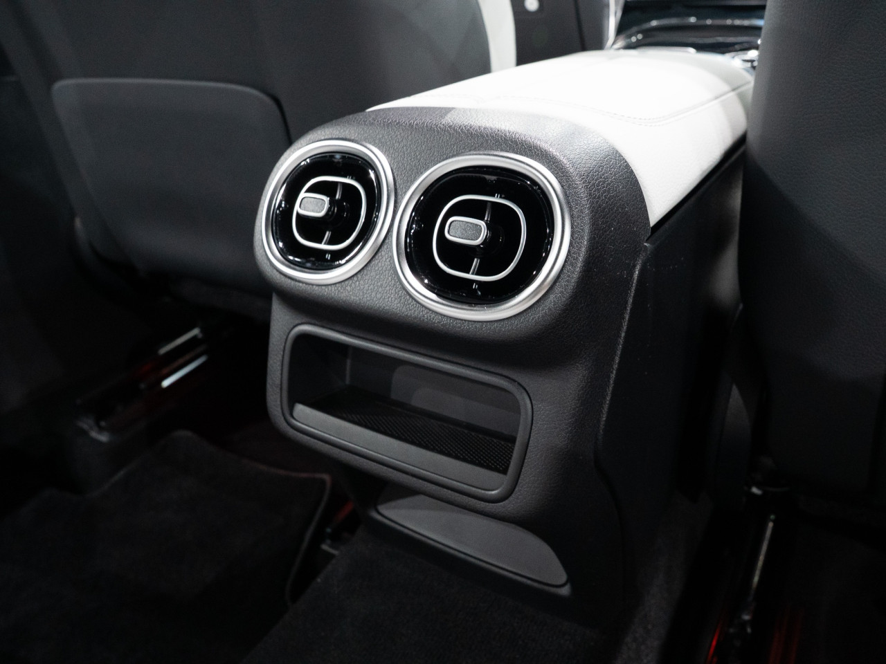 メルセデス・ベンツ GLC220d_4マチッククーペAMGラインパッケ コラム FOURSIDE京都 11