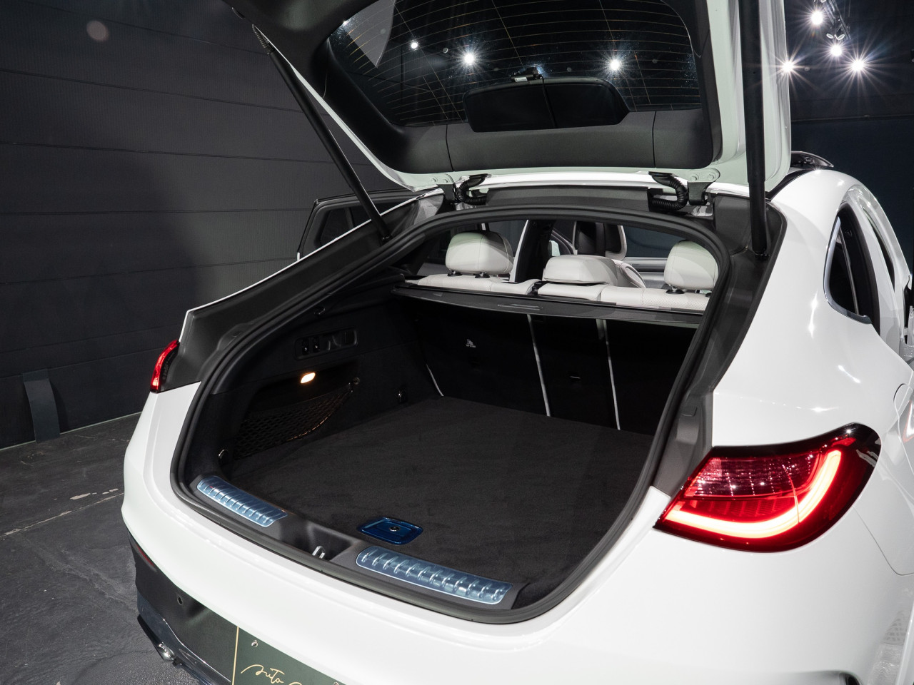 メルセデス・ベンツ GLC220d_4マチッククーペAMGラインパッケ コラム FOURSIDE京都 42