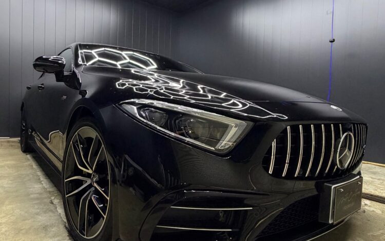 メルセデス・AMG CLS53 キャリパーペイント・分解整備 ― 黄色が映える足元へ、静かな決断