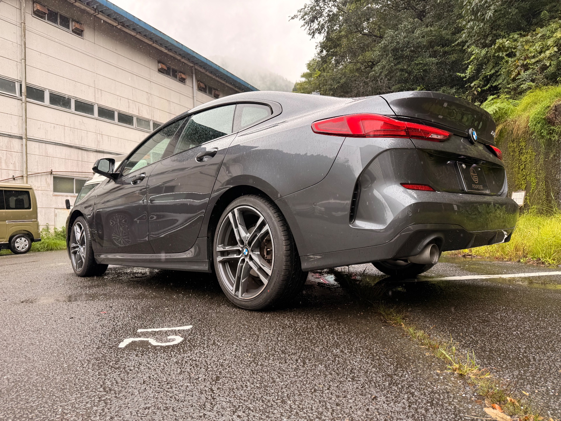 BMW 218i|板金塗装|京都