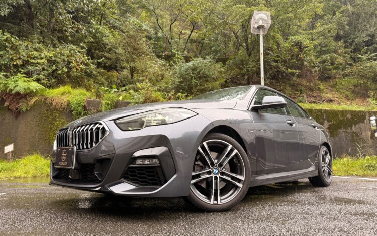 BMW 218i フロントバンパー左部分補修 ― 翌日返しに応えた調色の記録