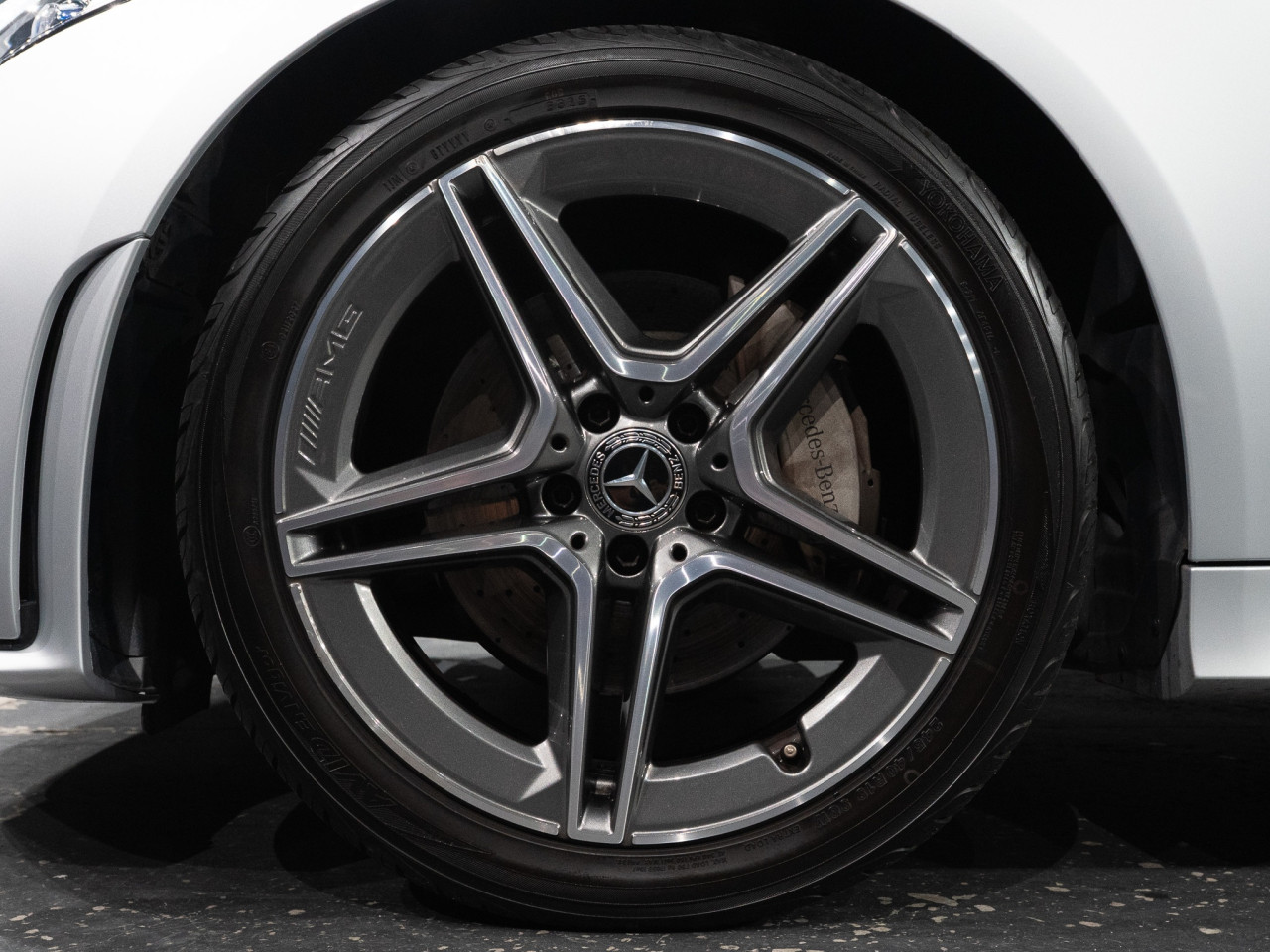 メルセデス・ベンツ CLS220dスポーツエクスクルーシブパッケージ コラム FOURSIDE京都 13