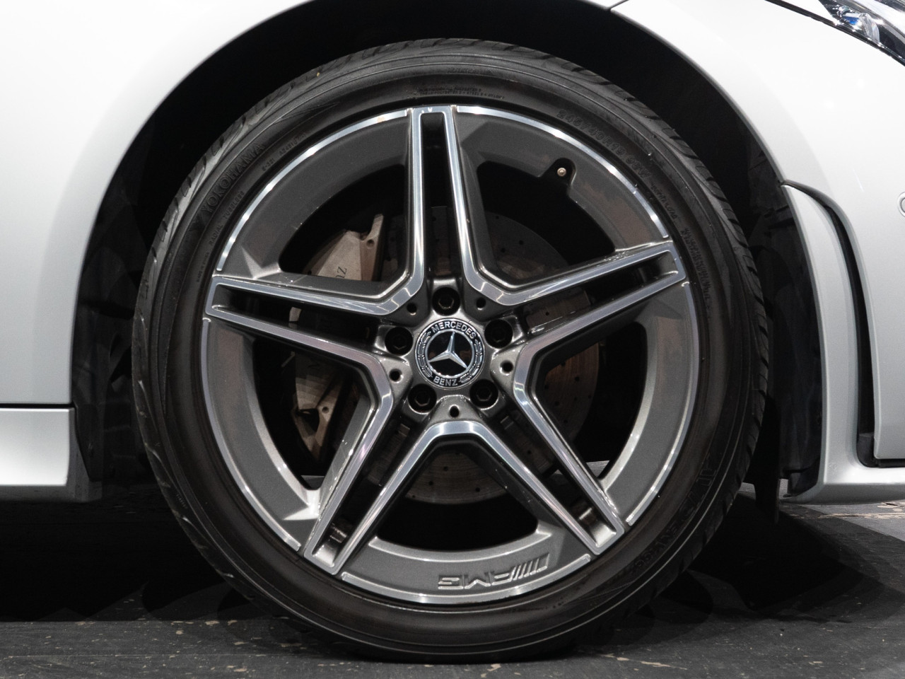 メルセデス・ベンツ CLS220dスポーツエクスクルーシブパッケージ コラム FOURSIDE京都 14