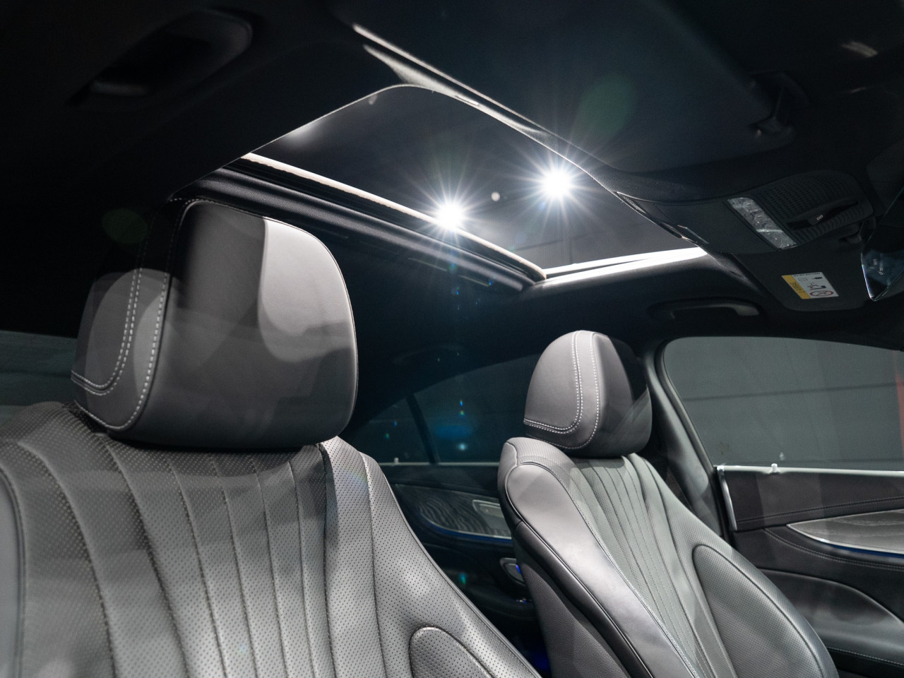 メルセデス・ベンツ CLS220dスポーツエクスクルーシブパッケージ コラム FOURSIDE京都 41