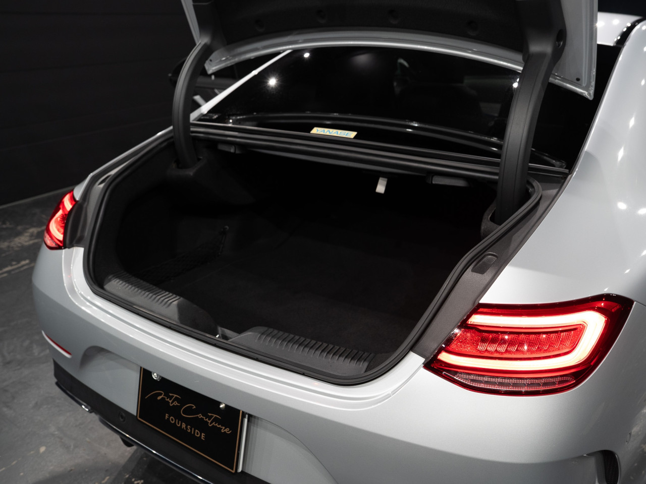 メルセデス・ベンツ CLS220dスポーツエクスクルーシブパッケージ コラム FOURSIDE京都 42